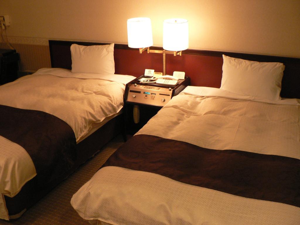 Hiroshima Kokusai Hotel Buitenkant foto