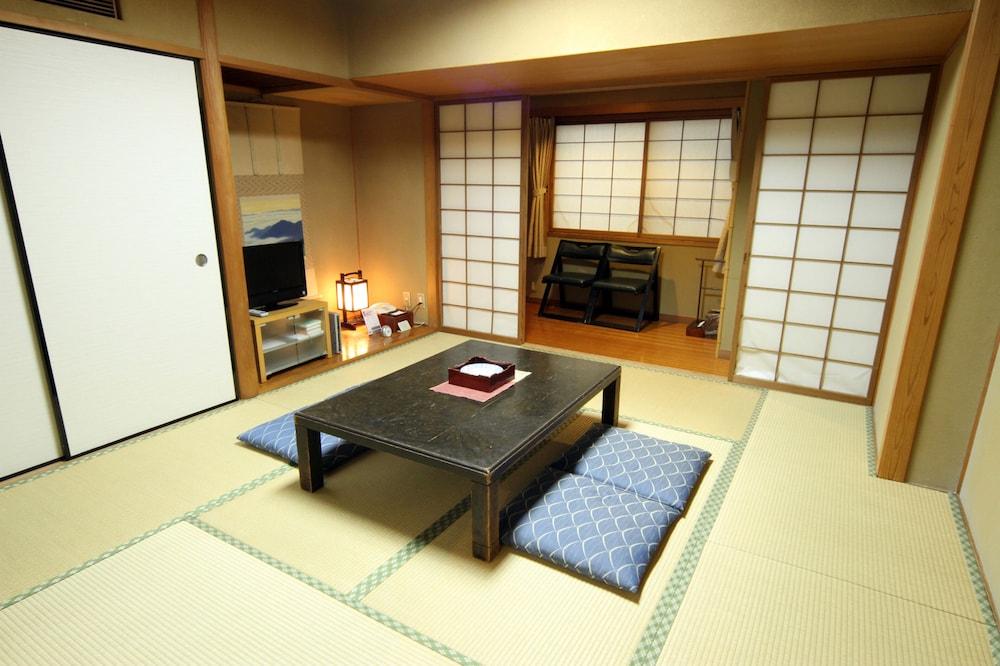 Hiroshima Kokusai Hotel Buitenkant foto